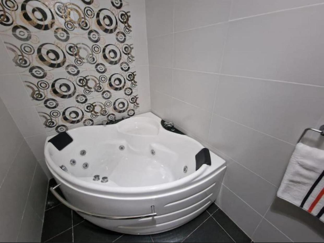 Bugibba Central Modern Apartment St. Paul's Bay Luaran gambar